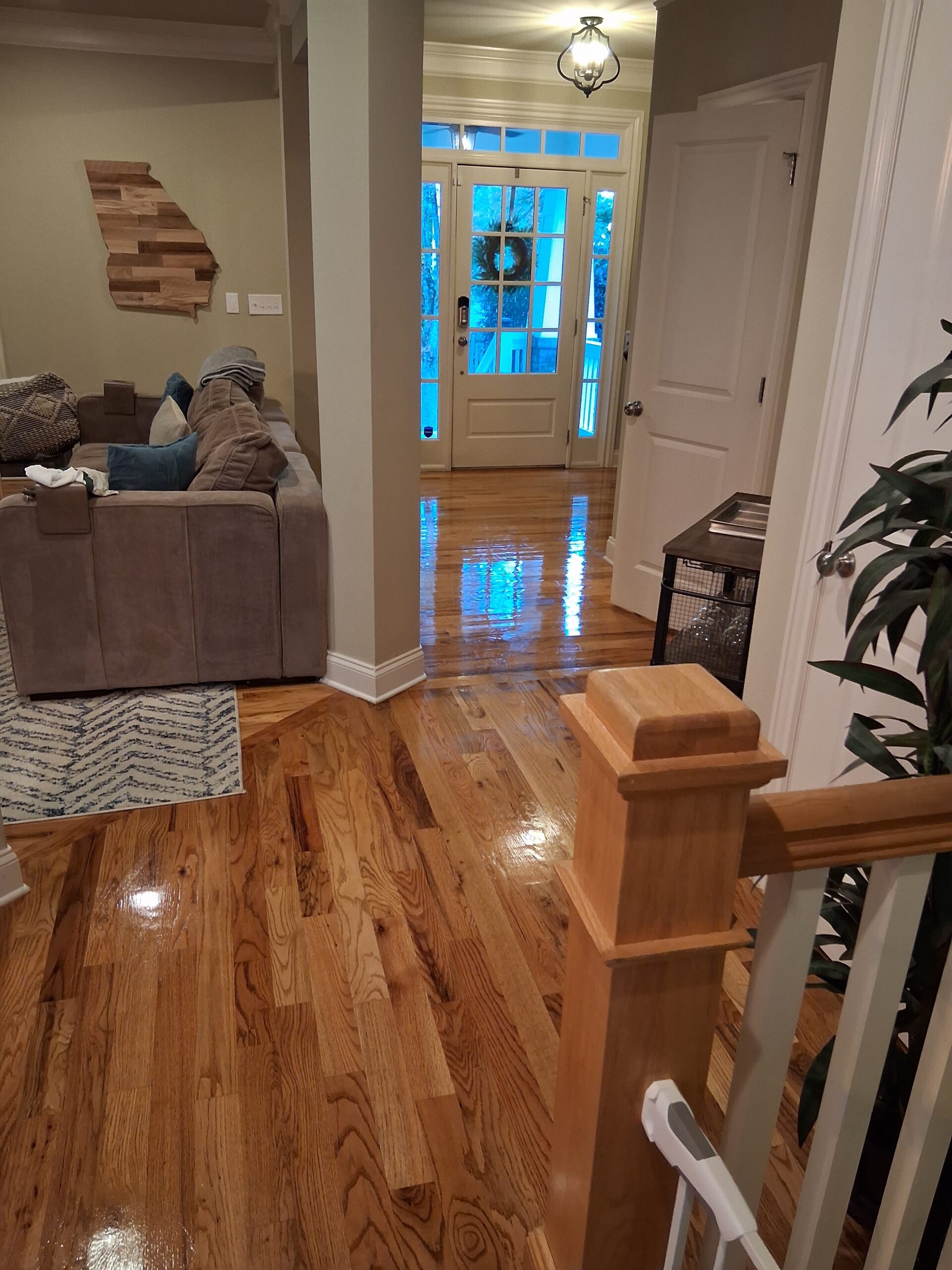 Professional recurring cleaning by Mkleaning in a beautifully maintained high-end hallway with pristine flooring in Roswell.