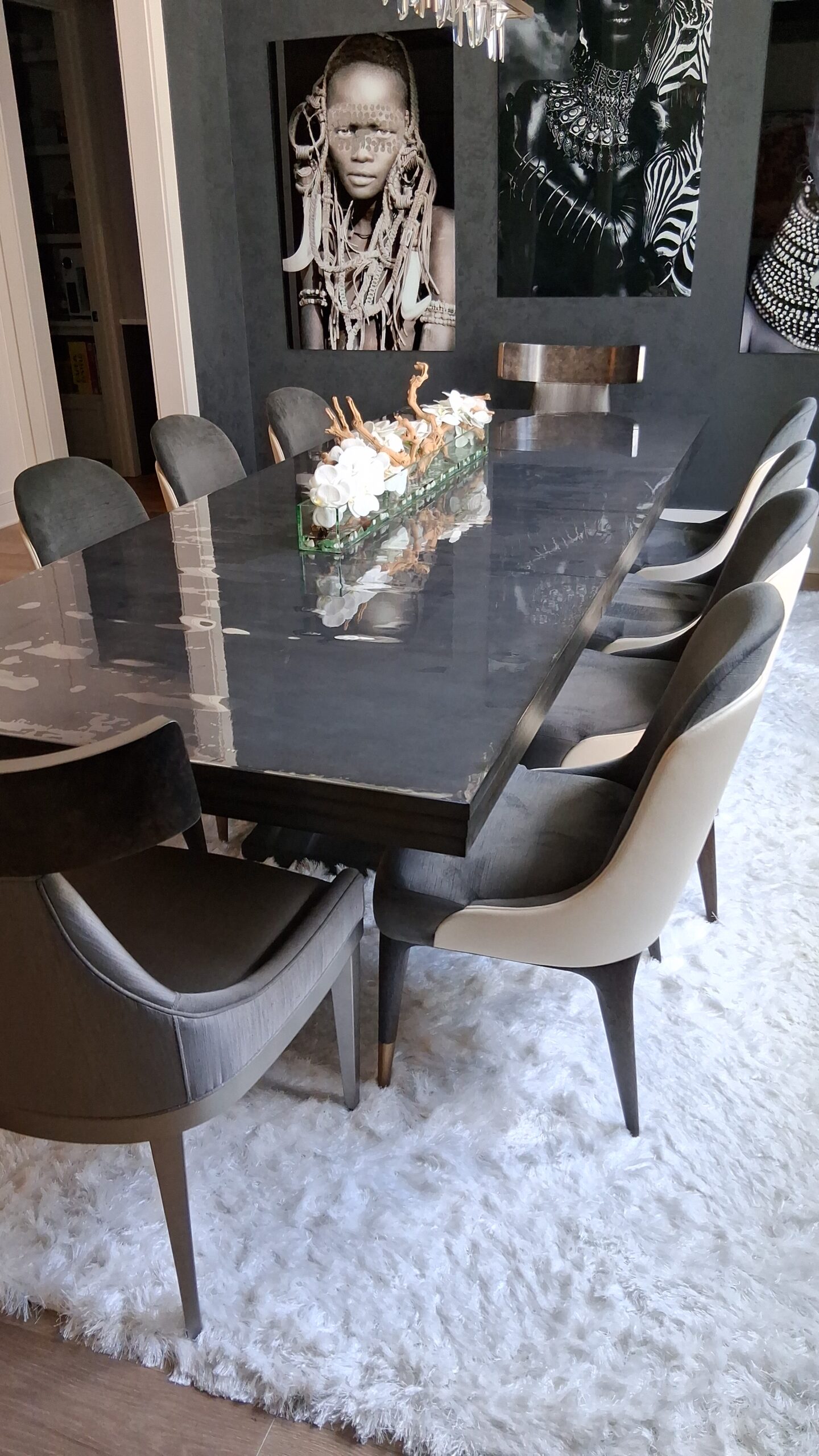 Professional recurring cleaning by Mkleaning in a beautifully maintained high-end living room with ten seats in Atlanta.