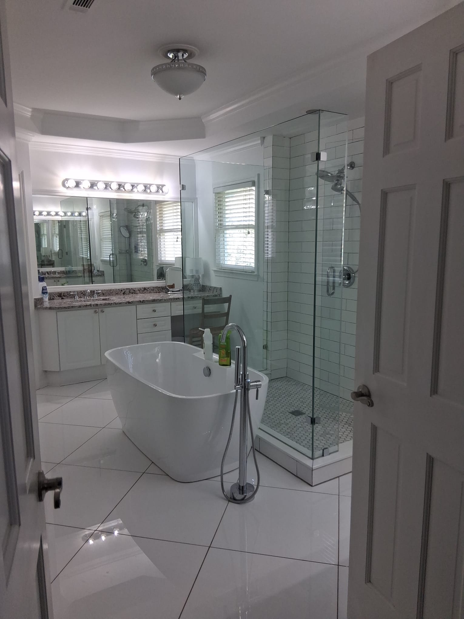 Beautiful bathroom cleaning by mkleaning